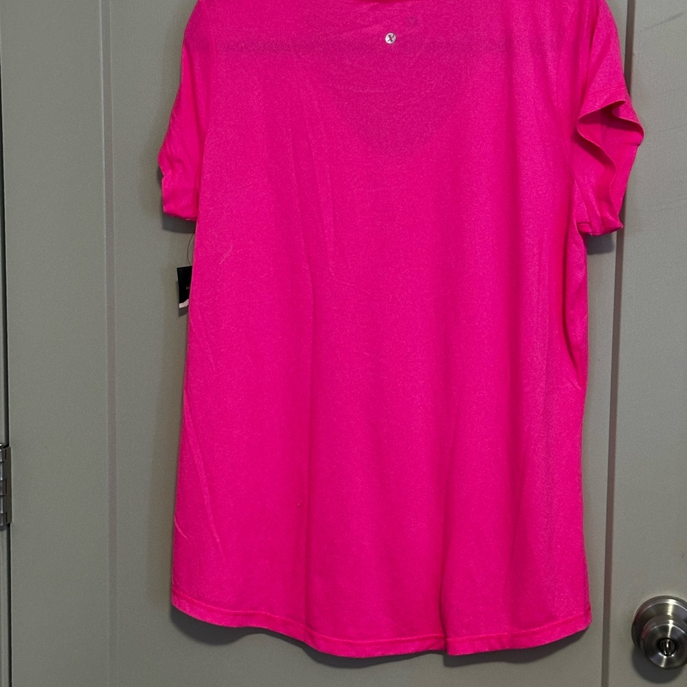 Xersion Bright Pink Short Sleeve V-Neck Tee - Picture 3 of 3